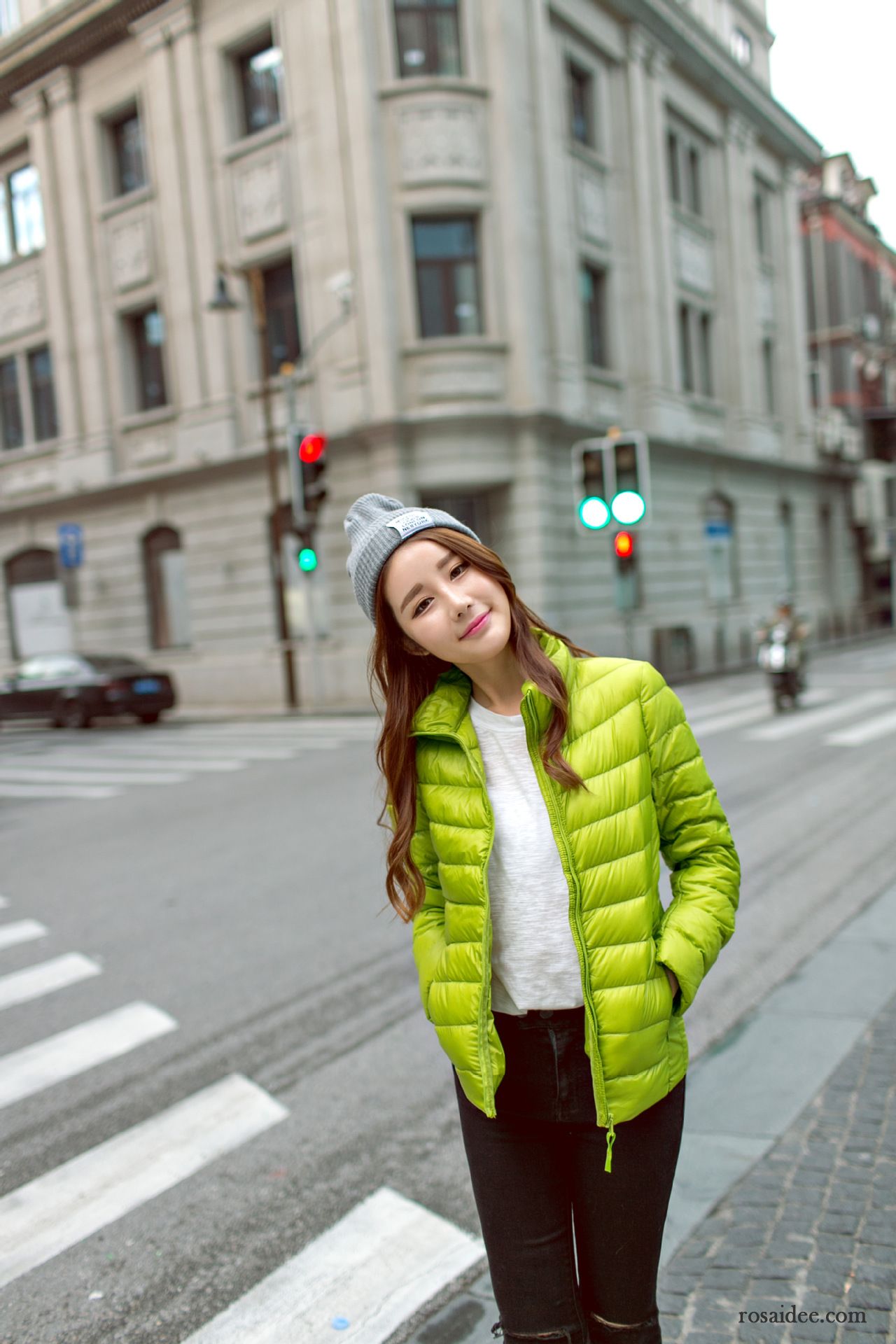 Daunenjacke Fell Damen Stehkragen Herbst Licht Große Größe Winter Daunenjacke Damen Neu Ausverkauf Schlank Kurzer Absatz Günstig