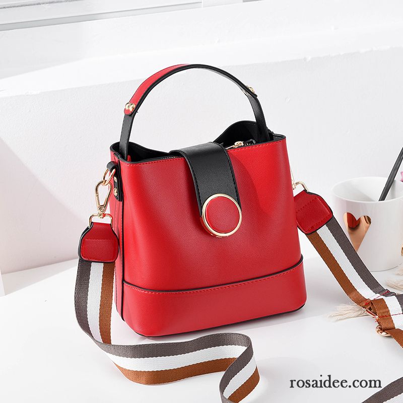 Handtaschen Damen Allgleiches Einfach Mode Messenger-tasche Das Neue Temperament Schwarz Rot