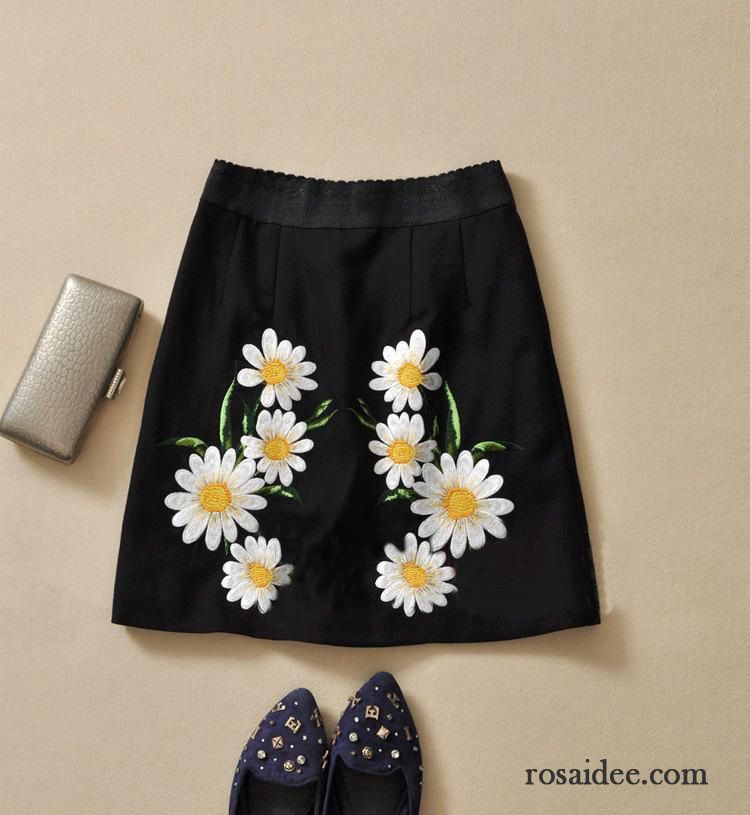 Jersey Röck Schwarz Lang Bestickt Kleine Daisy Feder Schlank Elastisch High-end Sommer